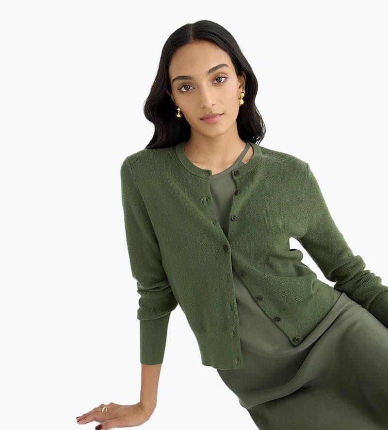 Knitwear stocked by a wholesaler on B2B Baza